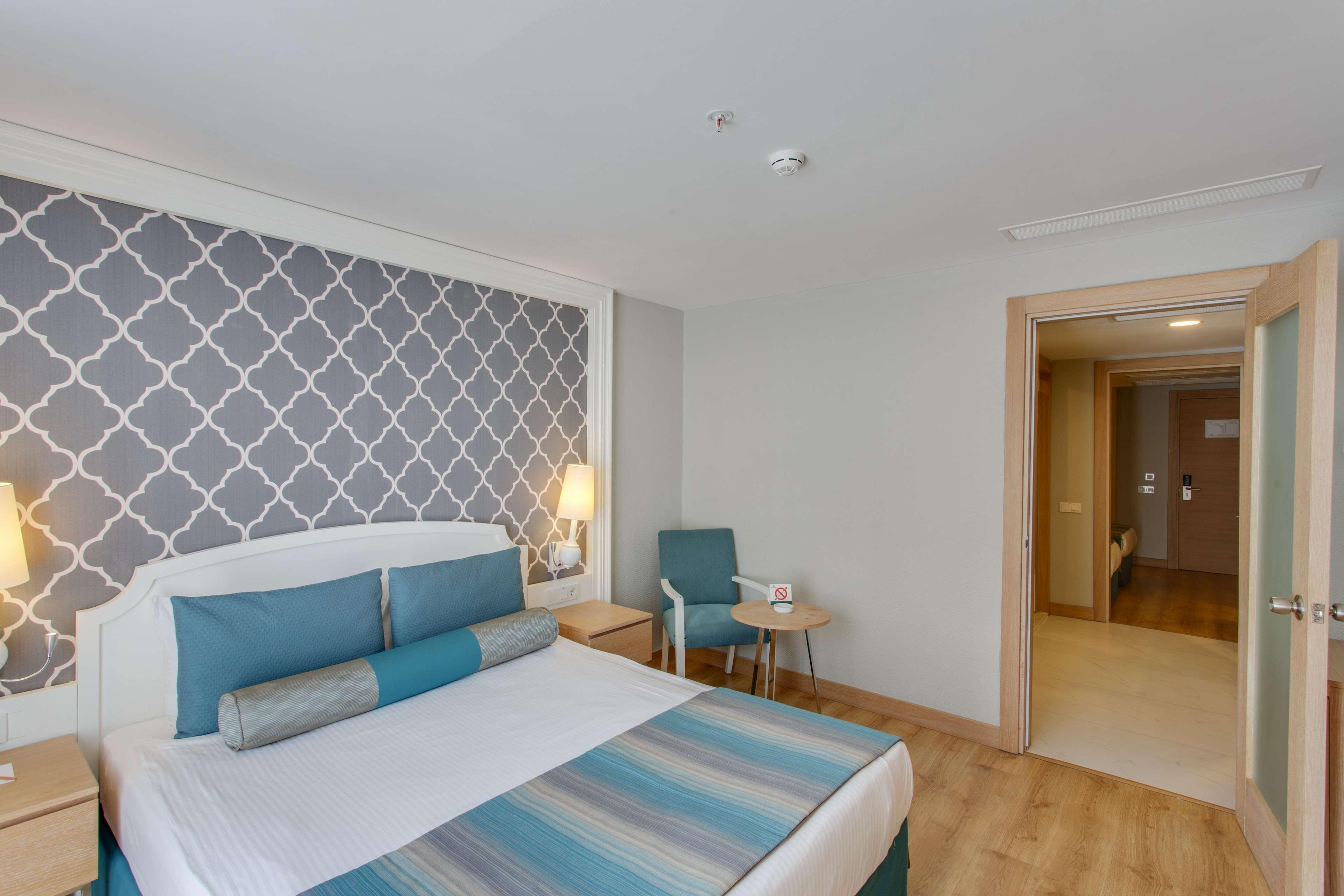 Complex Sherwood Exclusive Lara Antalya